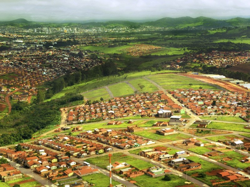 Foto Aérea de Pouso Alegre - MG